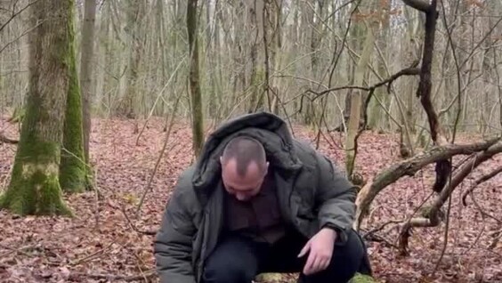 Поверил TikTok-кладоискателям и ушёл в лес за «золотом империи»
Поверил TikTok-кладоискателям и ушёл в лес за «золотом империи»