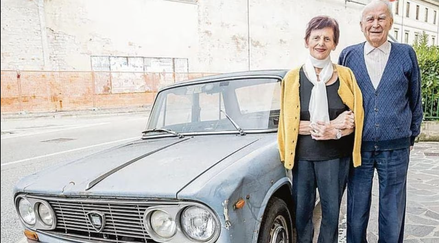 В Италии машина провела на одном месте 47 лет и превратилась в местную легенду В Италии машина провела на одном месте 47 лет и превратилась в местную легенду