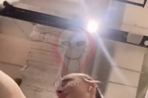 Кавказец настойчиво пытался познакомиться с девушкой, но получил отказ
Кавказец настойчиво пытался познакомиться с девушкой, но получил отказ