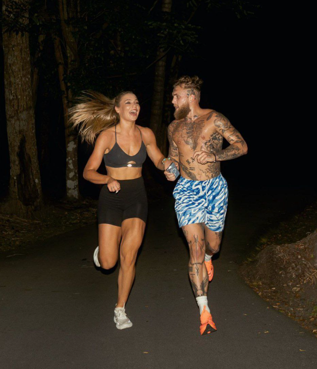 Джейк Полл Дрался с Тайсоном, а заплакал в такой ситуации (2 фото + видео)