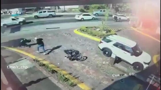 
        Неудачная попытка ограбления мексиканского предпринимателя    