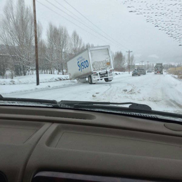 Неприятности случаются - 04.02.2026 (27 фото)