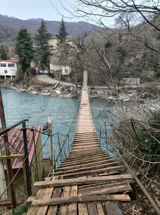 Как наши родители добирались до школы (2 фото + видео) Как наши родители добирались до школы (2 фото + видео)