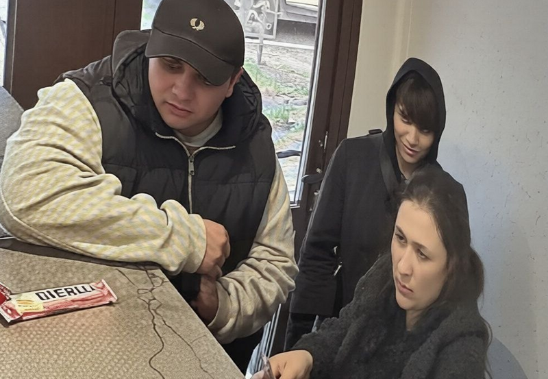 
        Цыганка провернула хитрую схему с&nbsp;&laquo;недостающей сдачей&raquo; в&nbsp;ростовской кофейне    