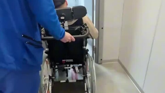 
        Девушка довела парня до&nbsp;микроинсульта    