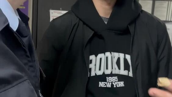 
        В&nbsp;Кемерово полицейский напал на&nbsp;заявителя    