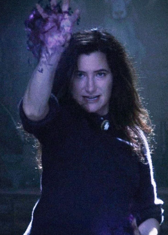 Кэтрин Хан может сыграть роль злодейки из Рапунцель