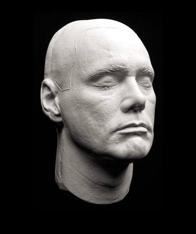 Теория заговора с подменой Джима Керри набирает обороты