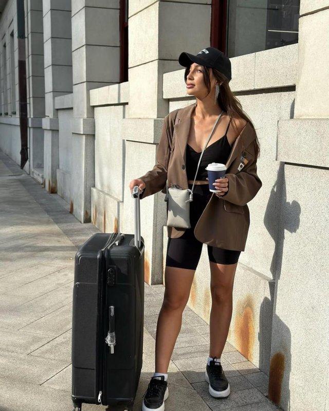 Лилия Киосе - горячая девушка Михаила Галустяна, который ушел от жены после 19 лет брака Лилия Киосе - горячая девушка Михаила Галустяна, который ушел от жены после 19 лет брака