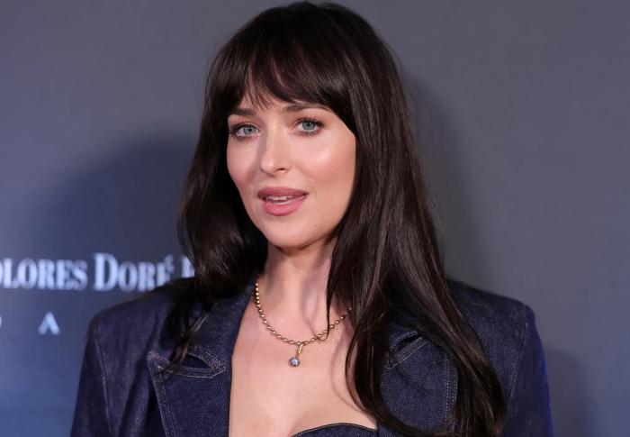 Дакота Джонсон стала амбассадором Calvin Klein