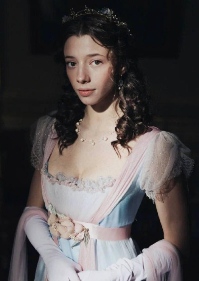 Кто сыграет Наташу Ростову в экранизации &laquo;Войны и мира&raquo; у Сарика Андреасяна