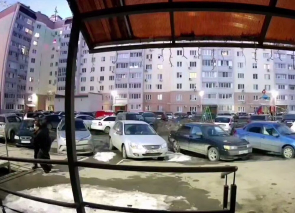 В Подмосковье мигрант избил 13-летнюю девочку из-за мяча
В Подмосковье мигрант избил 13-летнюю девочку из-за мяча