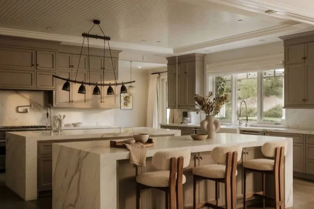 Кайли Дженнер выставила роскошный особняк в Калифорнии за 20 млн