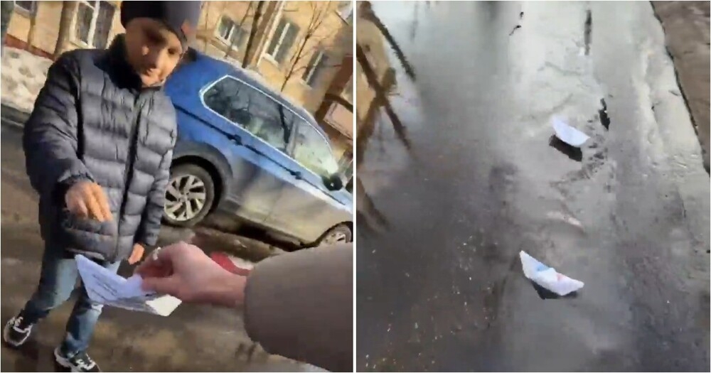 
        Москвич показал мальчику, как&nbsp;сделать бумажный кораблик    