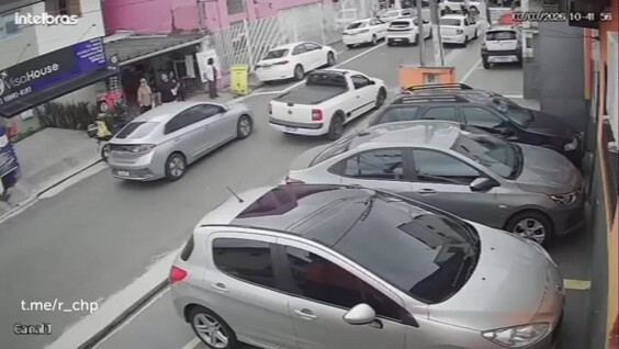 
        Попытка ограбления посетителей Генконсульства США&nbsp;в&nbsp;Сан-Паулу    