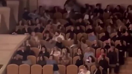 Мужчины подрались на концерте в Московском доме музыки
Мужчины подрались на концерте в Московском доме музыки
