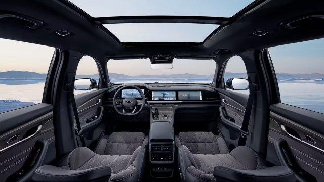 В России представили новый флагманский кроссовер Volga K50 В России представили новый флагманский кроссовер Volga K50