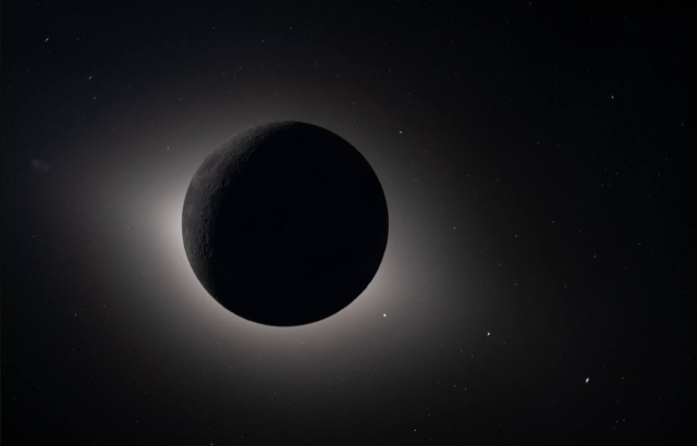 NASA опубликовало новые снимки космоса, включая редкое лунное затмение с обратной стороны Луны (10 фото)