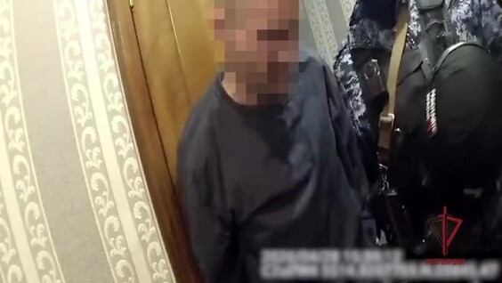 
        Мужчина избил сожительницу и&nbsp;спрятался в&nbsp;шкафу    