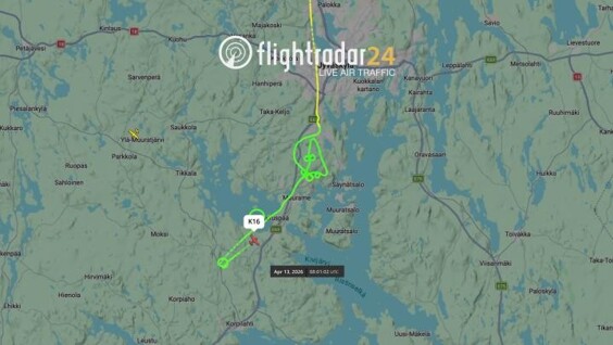 
        Финские пилоты нарисовали фаллосы в&nbsp;небе    