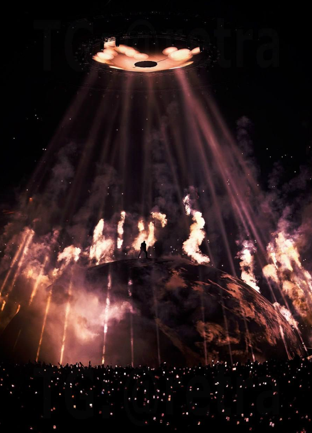 Концерт Канье Уэста в Лос-Анджелесе Концерт Канье Уэста в Лос-Анджелесе