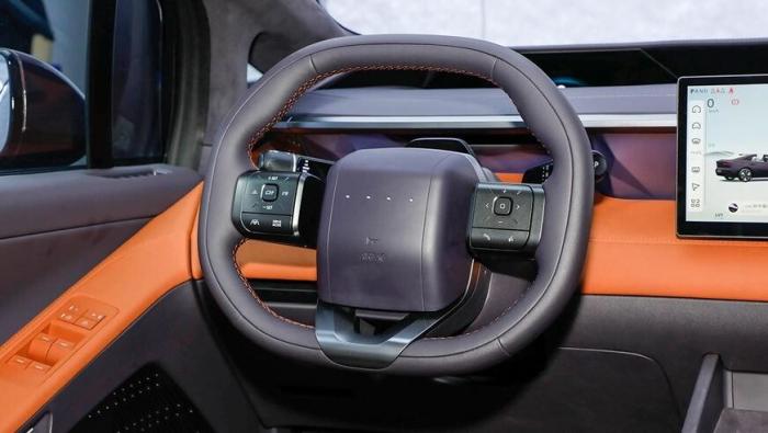 Hyundai представил электромобиль Ioniq V