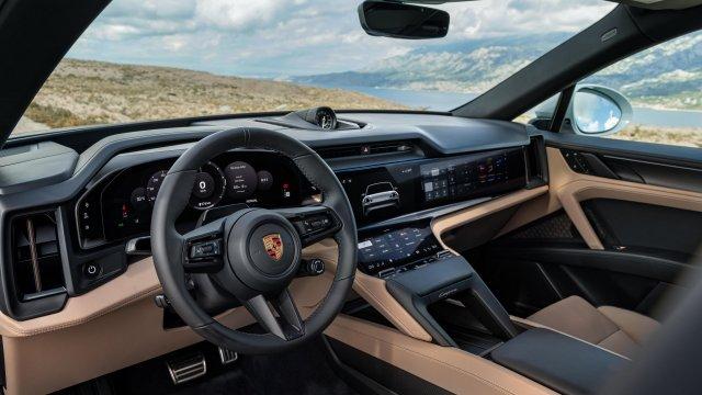 Один из самых быстрых серийных кроссоверов в мире представили Porsche &mdash; Cayenne Coupé Electric