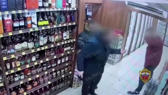 
        Драка с&nbsp;использованием травмата в&nbsp;московском магазине    