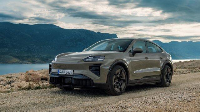 Один из самых быстрых серийных кроссоверов в мире представили Porsche &mdash; Cayenne Coupé Electric