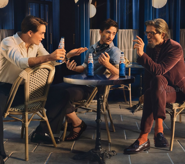 Роберт Паттинсон стал лицом рекламной кампании 1664 Blanc