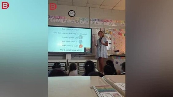 
        Рэп&nbsp;вместо учебника : учительница оказалась под&nbsp;угрозой увольнения    