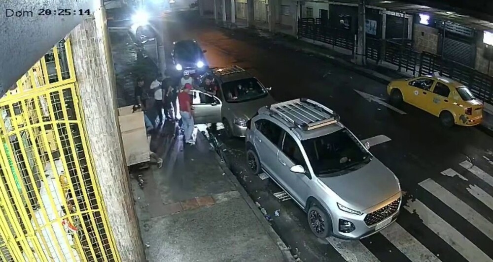 
        Нападение эквадорской банды на&nbsp;конкурентов    