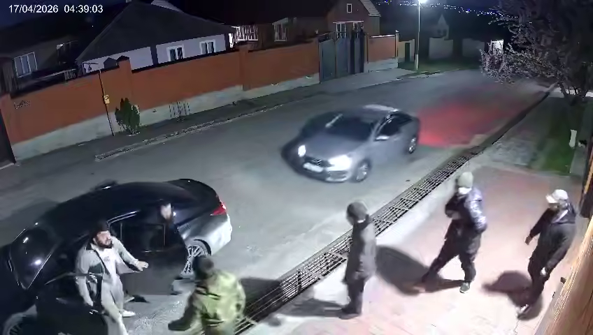 
        Драка со&nbsp;стрельбой с&nbsp;участием олимпийского призера произошла в&nbsp;Ингушетии    