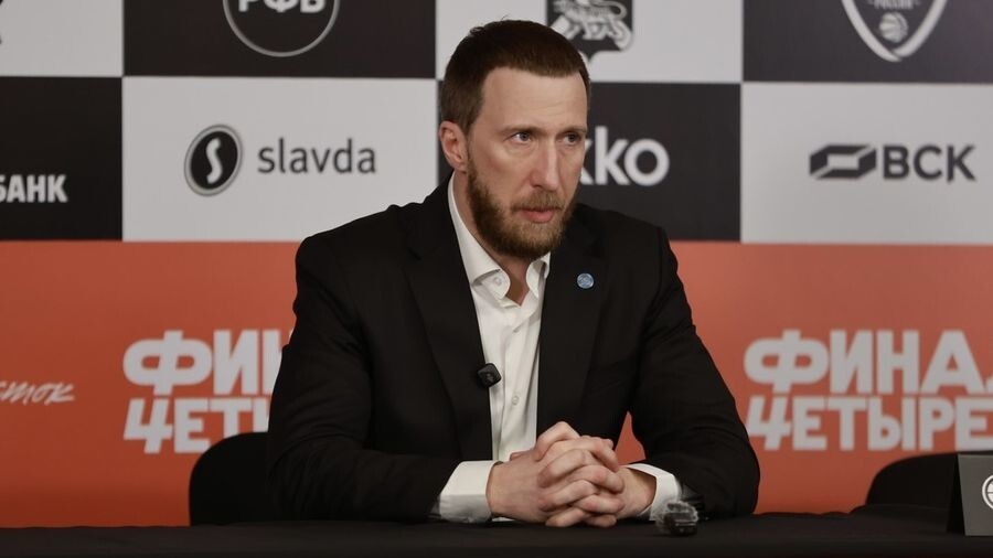 
        Баскетбольный тренер девятью матерными словами оценил игру своего клуба    