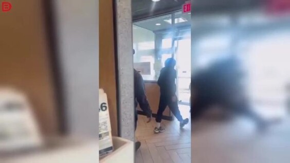 
        Женщина в&nbsp;США&nbsp;разгромила кухню McDonald&rsquo;s    