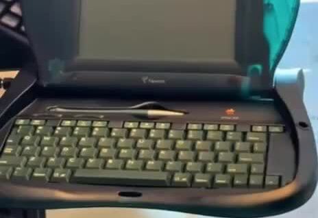 
        50&nbsp;лет&nbsp;эволюции компьютеров Apple    