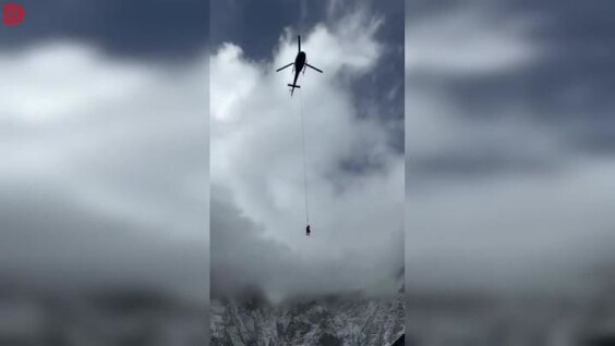 В Непале раскрыта масштабная схема мошенничества на маршрутах к Эвересту
В Непале раскрыта масштабная схема мошенничества на маршрутах к Эвересту