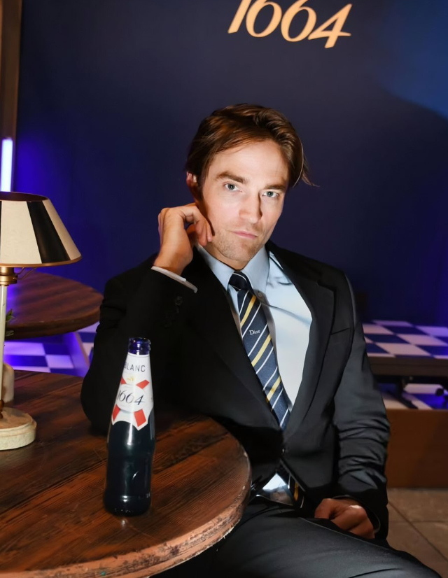 Роберт Паттинсон стал лицом рекламной кампании 1664 Blanc