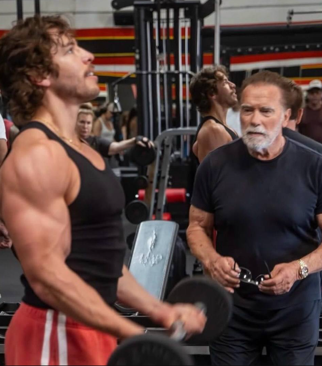 Сын Шварценеггера завоевал несколько побед на турнире NPC Natural Colorado State