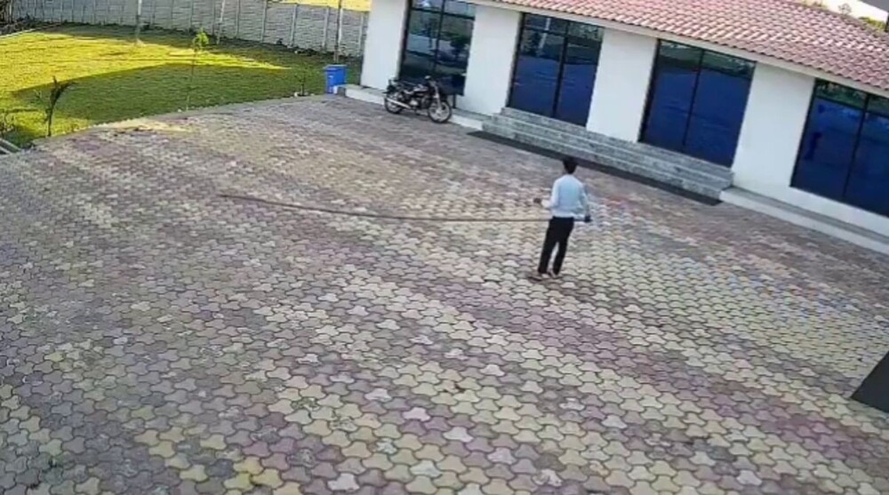 
        Последний рабочий день сотрудника отеля в&nbsp;Индии    