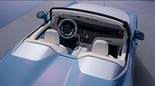 Rolls-Royce Project Nightingale: 100 экземпляров роскошного электрокара с &laquo;звёздным&raquo; салоном