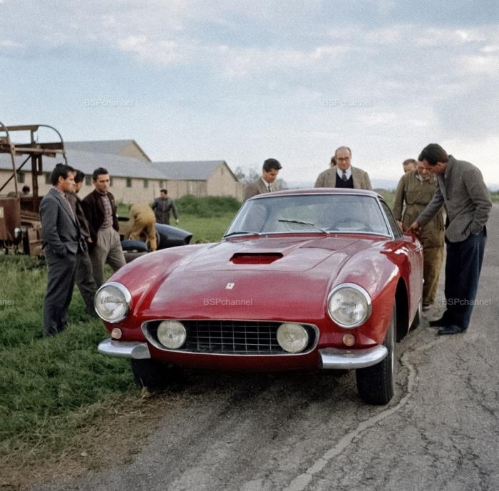 Интересные и местами забавные снимки на автомобильную тематику