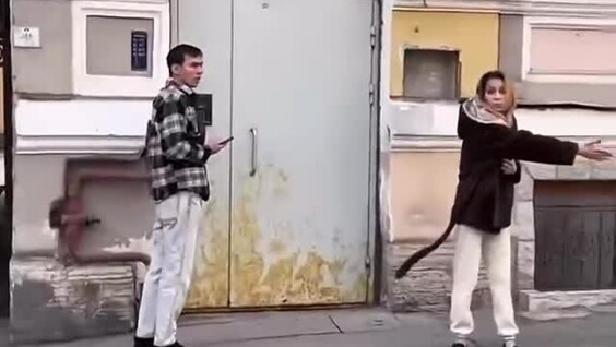 
        В&nbsp;Петербурге девушка заступилась за&nbsp;женщину во&nbsp;время конфликта с&nbsp;мужчиной    