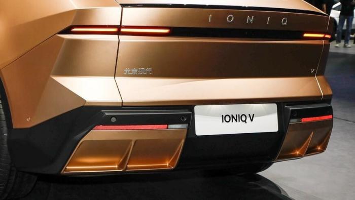 Hyundai представил электромобиль Ioniq V
