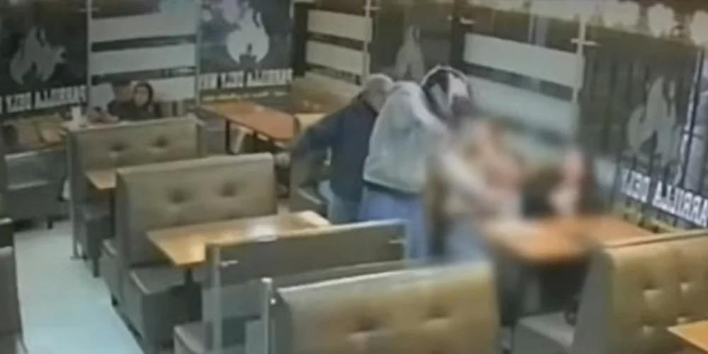 
        В&nbsp;Боготе посетители ресторана сами задержали вооружённого грабителя    