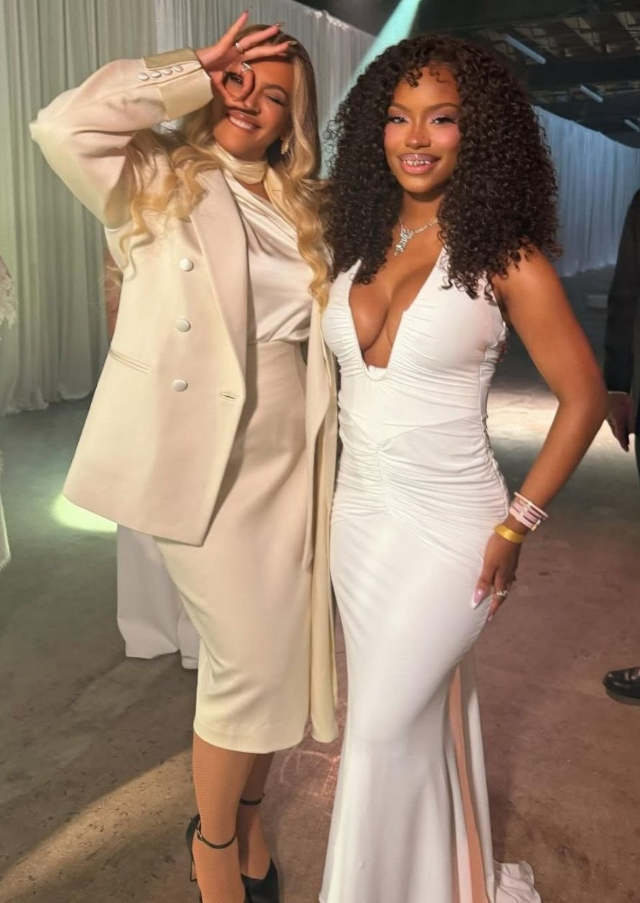 Семейный выход Бейонсе и два образа за вечер: закрытая вечеринка Cécred вызвала обсуждения Семейный выход Бейонсе и два образа за вечер: закрытая вечеринка Cécred вызвала обсуждения