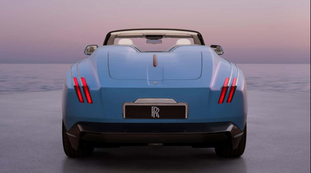 Rolls-Royce Project Nightingale: 100 экземпляров роскошного электрокара с &laquo;звёздным&raquo; салоном