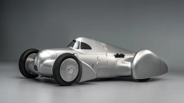 Audi воссоздала рекордный автомобиль 1935 года