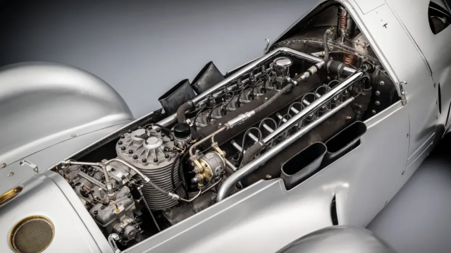 Audi воссоздала рекордный автомобиль 1935 года