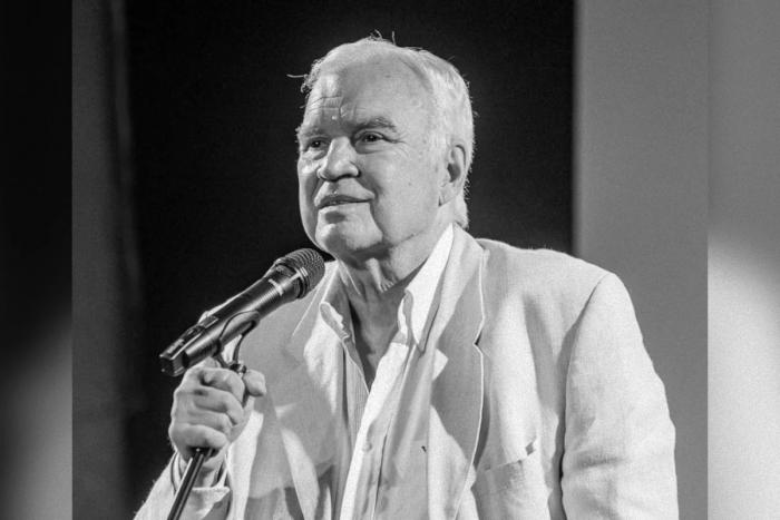 Умер ведущий программы "До и после полуночи" Владимир Молчанов